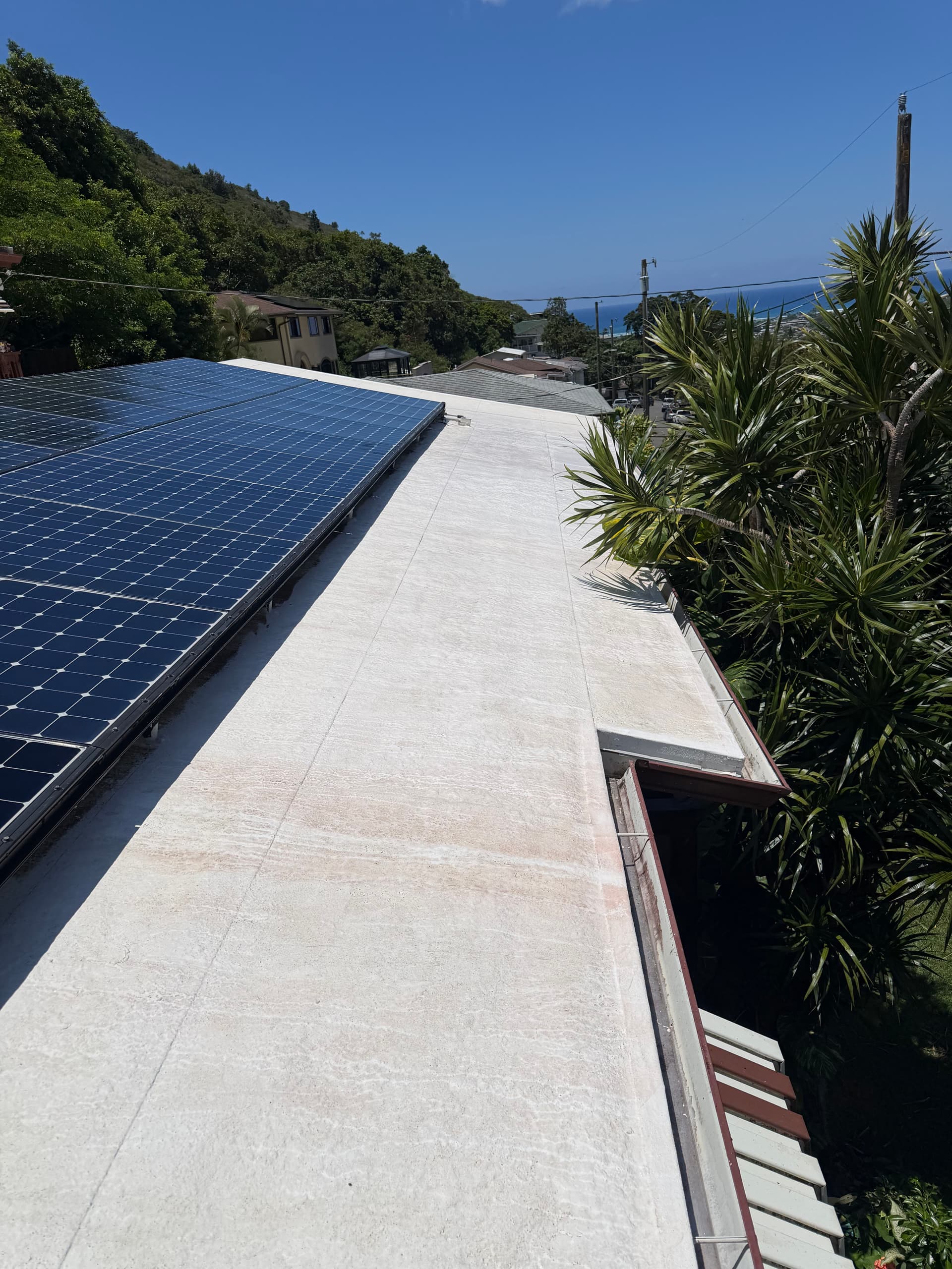 Gallery photos for Roof Wash and Solar Panel Cleaning in Aina Haina: Image #1