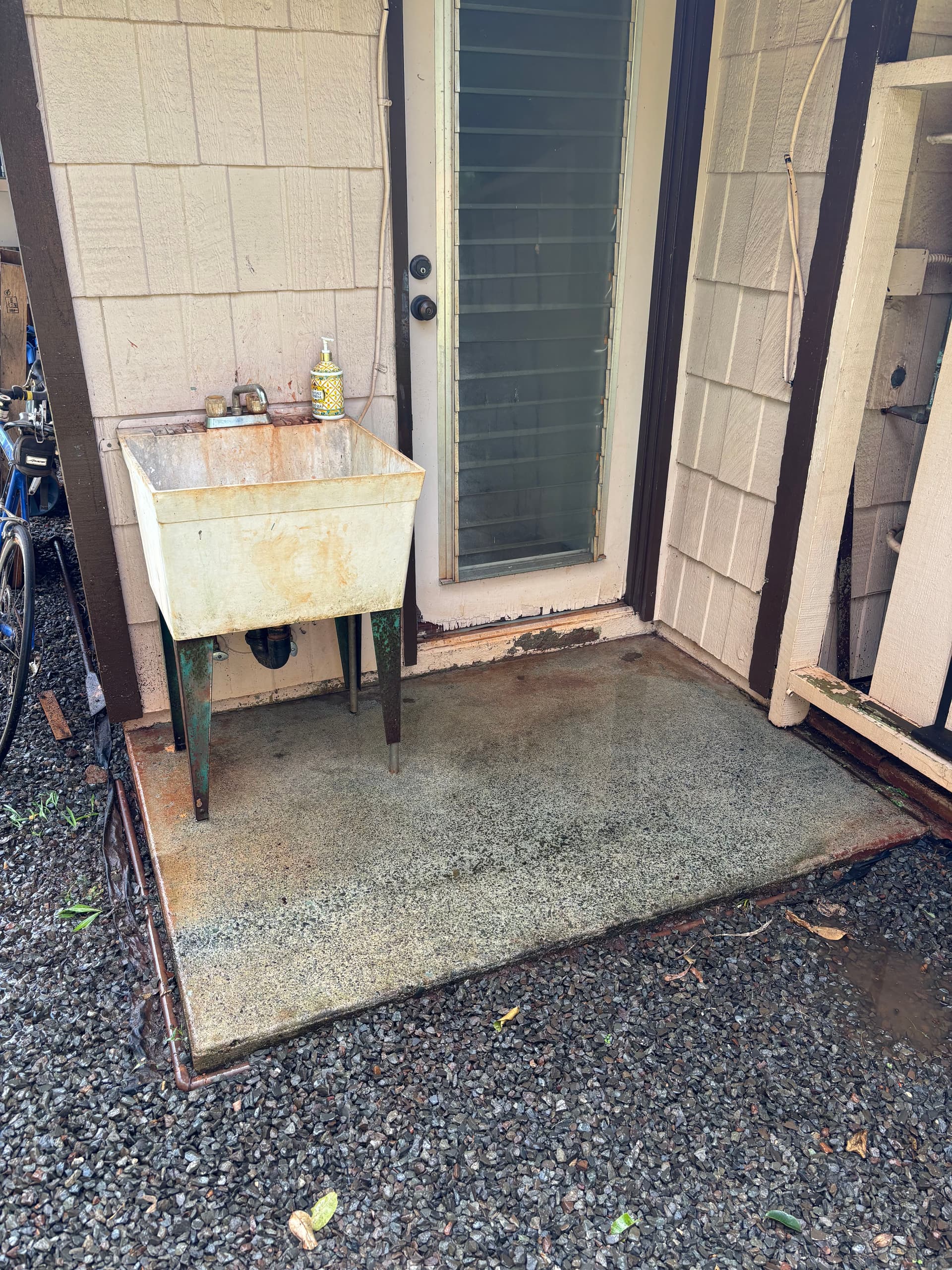 Sparkling Clean Patios in Mililani